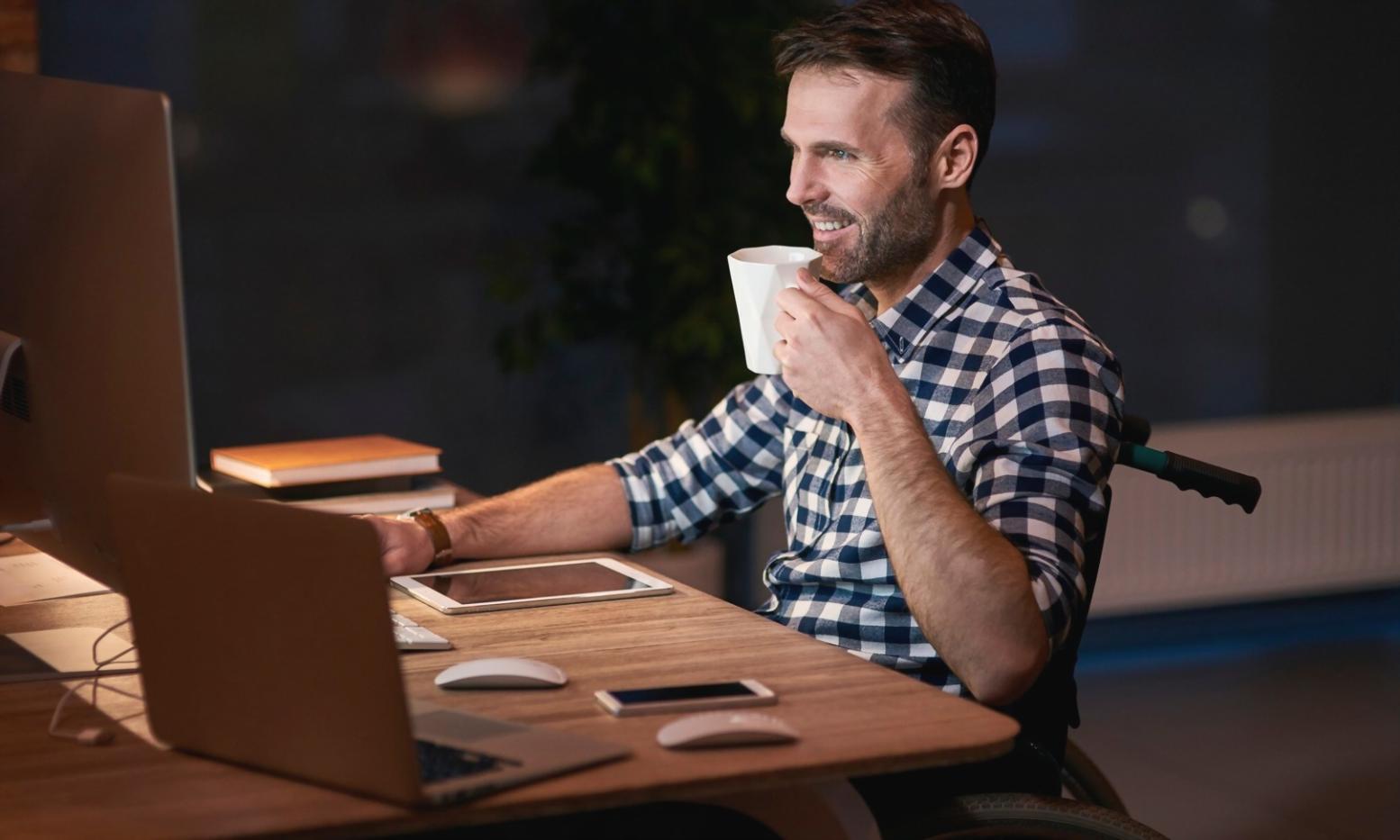 Virtual reality headset displaying immersive environment